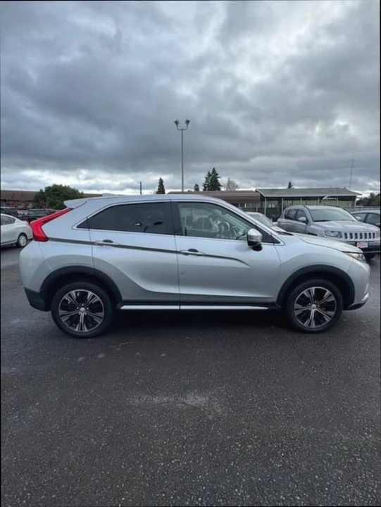 2020 Mitsubishi Eclipse Cross - Image 5 of 17