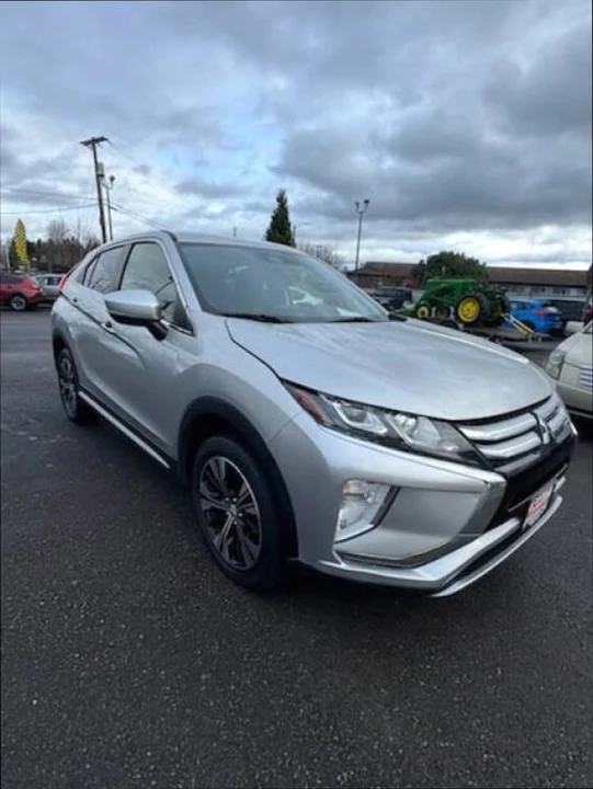 2020 Mitsubishi Eclipse Cross - Image 4 of 17