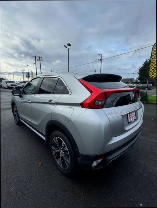 2020 Mitsubishi Eclipse Cross - Image 8 of 17