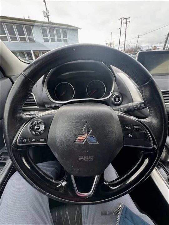 2020 Mitsubishi Eclipse Cross - Image 16 of 17