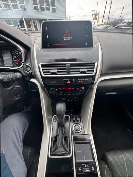 2020 Mitsubishi Eclipse Cross - Image 17 of 17