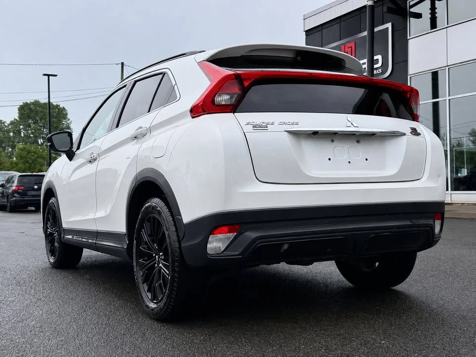 2020 Mitsubishi Eclipse Cross - Image 3 of 17