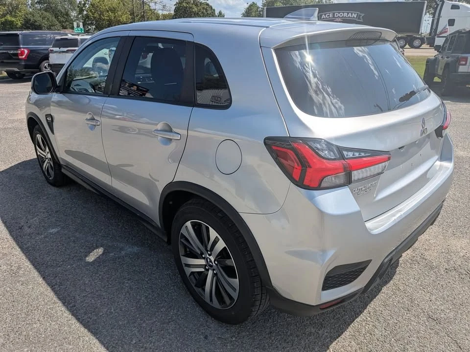 2020 Mitsubishi Eclipse Cross - Image 6 of 19