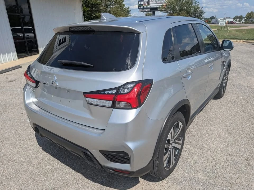 2020 Mitsubishi Eclipse Cross - Image 8 of 19