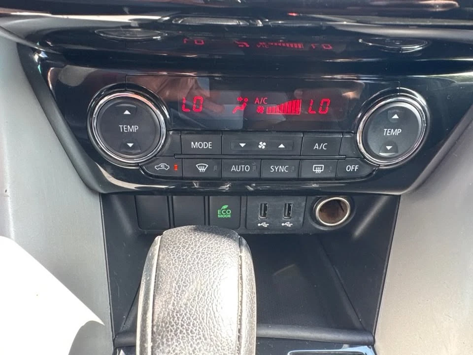 2020 Mitsubishi Eclipse Cross - Image 12 of 17