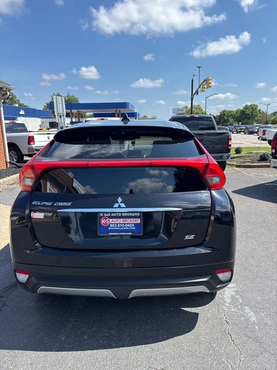 2020 Mitsubishi Eclipse Cross - Image 4 of 17