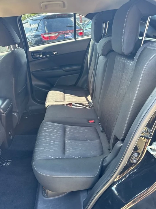 2020 Mitsubishi Eclipse Cross - Image 8 of 17