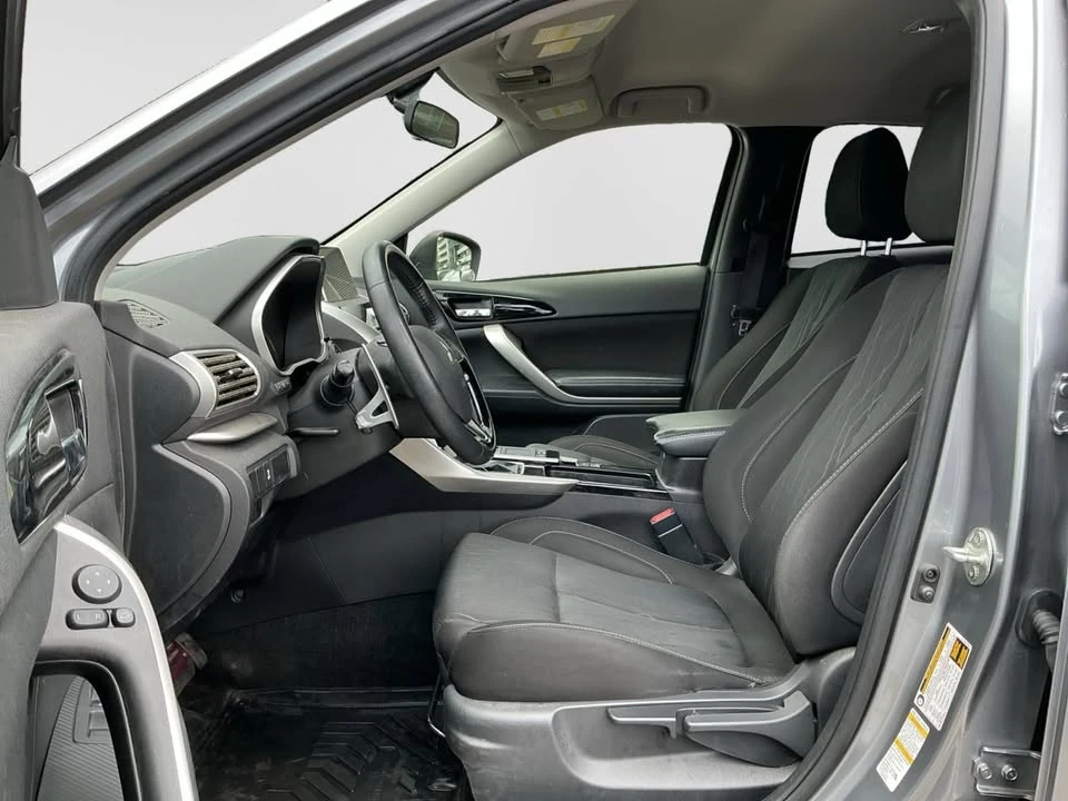 2020 Mitsubishi Eclipse Cross - Image 10 of 20