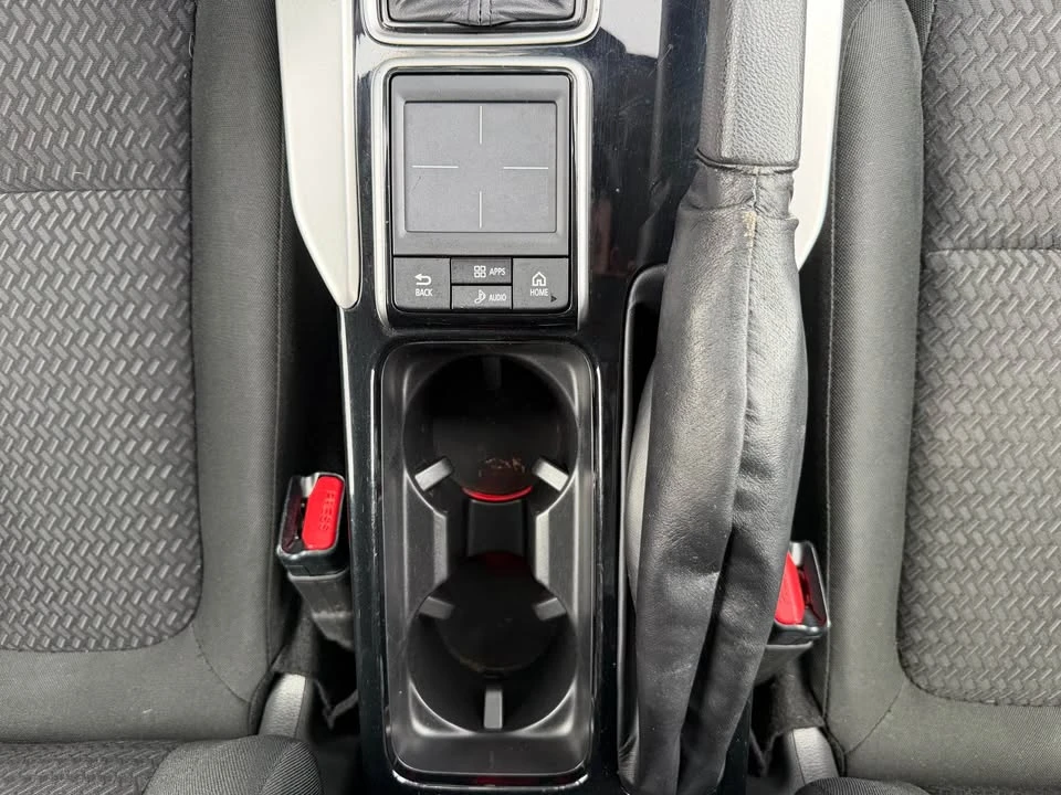 2020 Mitsubishi Eclipse Cross - Image 17 of 20