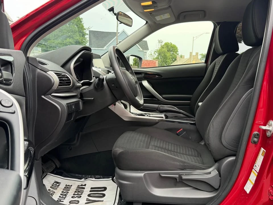 2020 Mitsubishi Eclipse Cross - Image 7 of 20