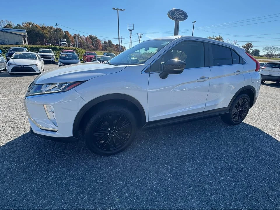 2020 Mitsubishi Eclipse Cross - Image 2 of 12