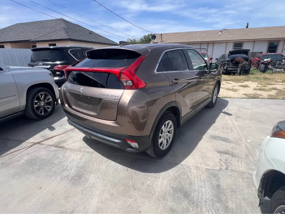 2020 Mitsubishi Eclipse Cross - Image 7 of 12
