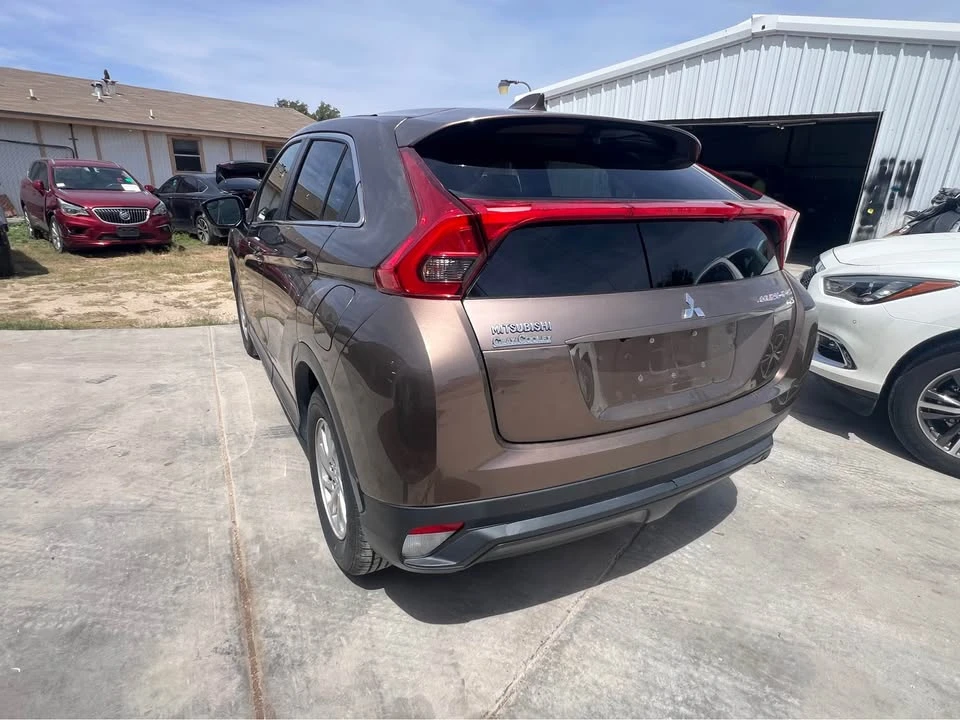 2020 Mitsubishi Eclipse Cross - Image 5 of 12