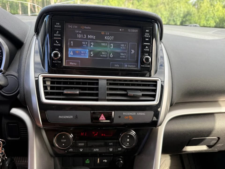 2020 Mitsubishi Eclipse Cross - Image 15 of 16