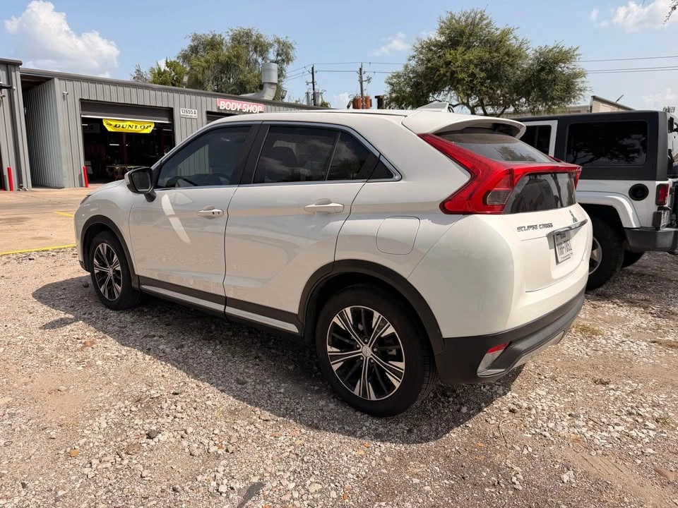 2020 Mitsubishi Eclipse Cross - Image 2 of 6