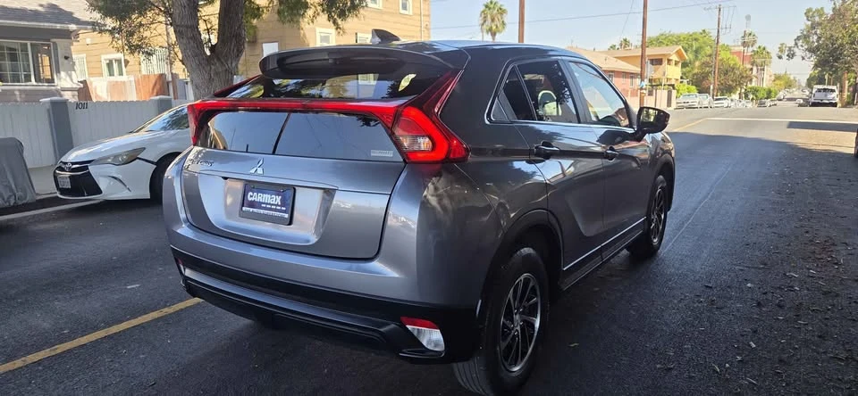 2020 Mitsubishi Eclipse Cross - Image 4 of 20