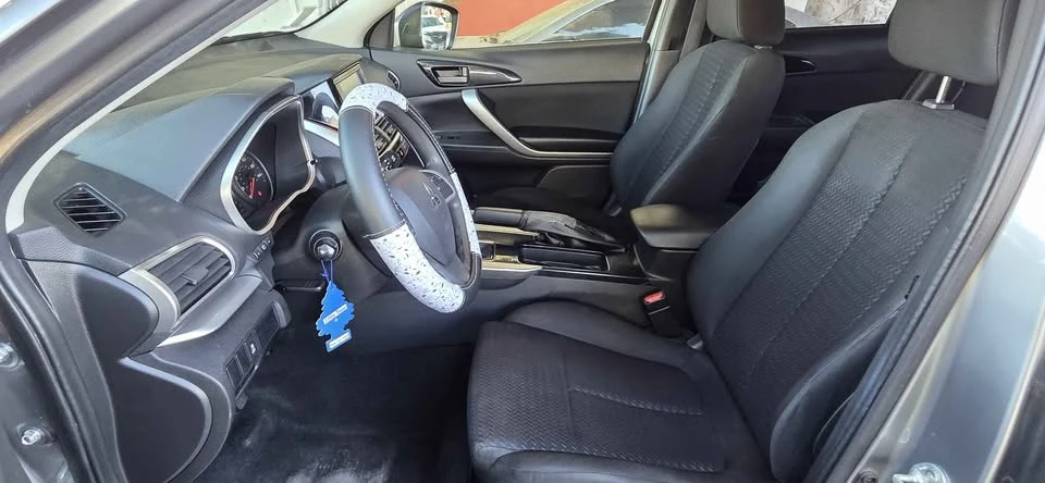 2020 Mitsubishi Eclipse Cross - Image 13 of 20