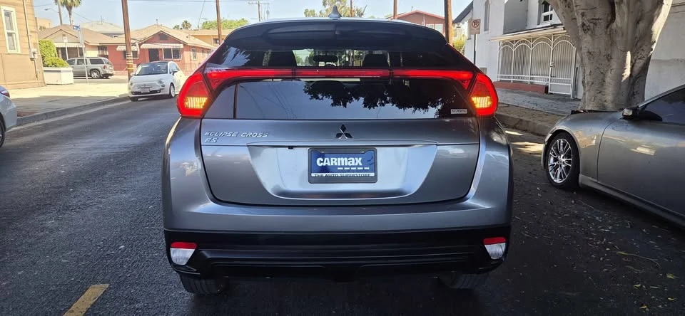 2020 Mitsubishi Eclipse Cross - Image 3 of 20