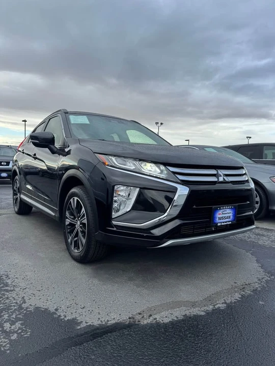 2020 Mitsubishi Eclipse Cross - Image 2 of 9