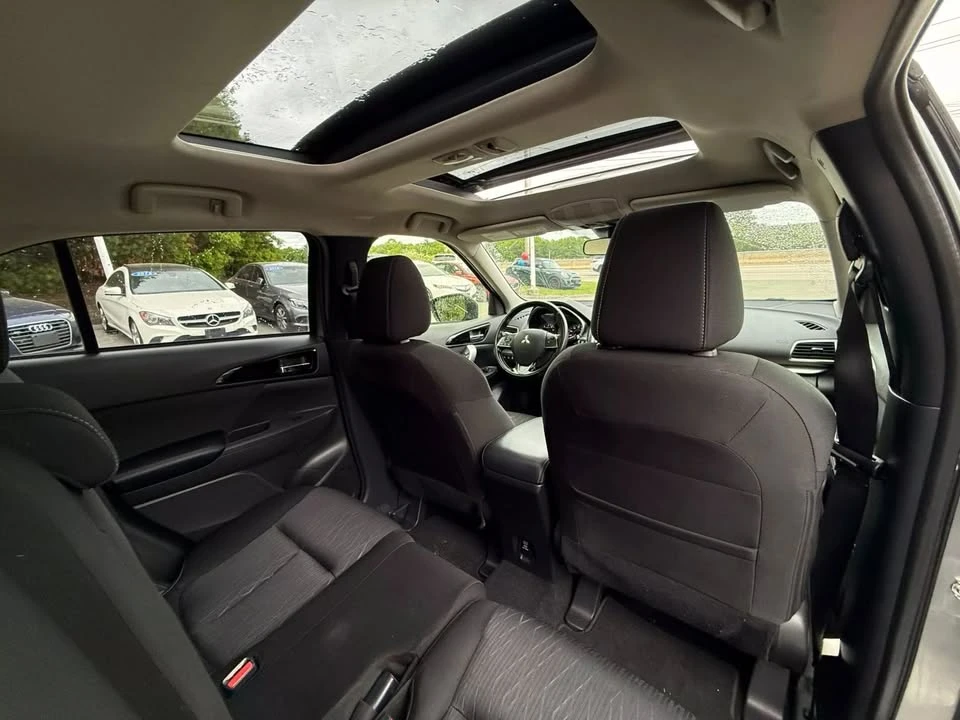 2020 Mitsubishi Eclipse Cross - Image 18 of 20