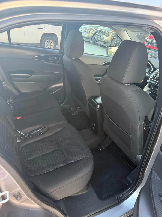 2020 Mitsubishi Eclipse Cross - Image 6 of 8