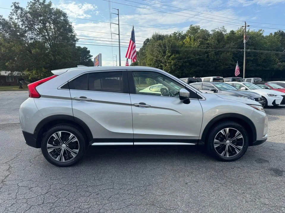 2020 Mitsubishi Eclipse Cross - Image 4 of 16