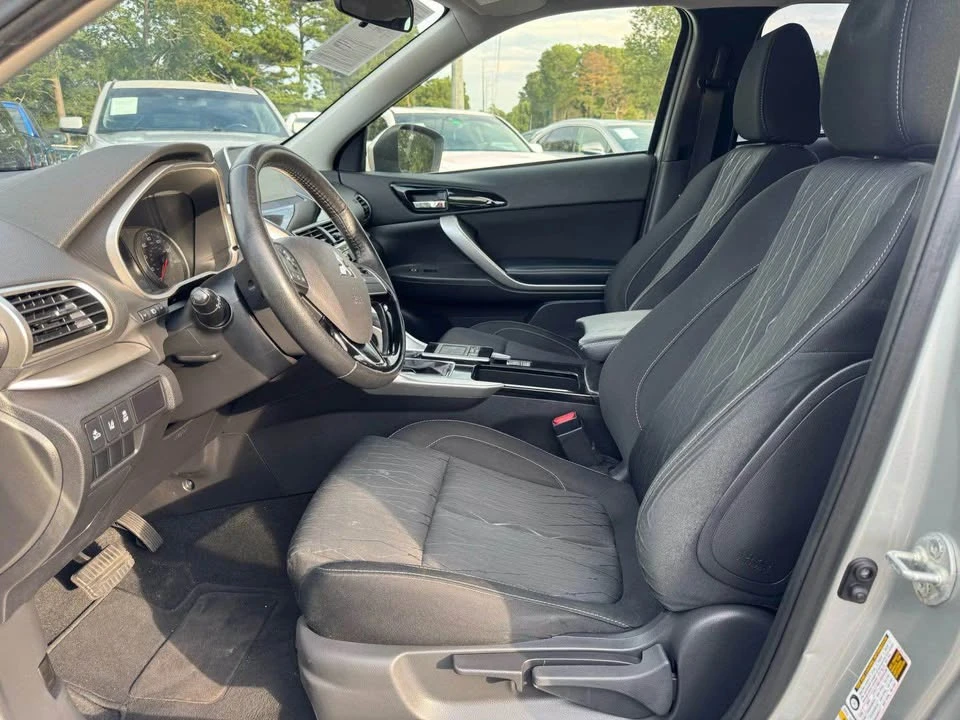 2020 Mitsubishi Eclipse Cross - Image 10 of 16