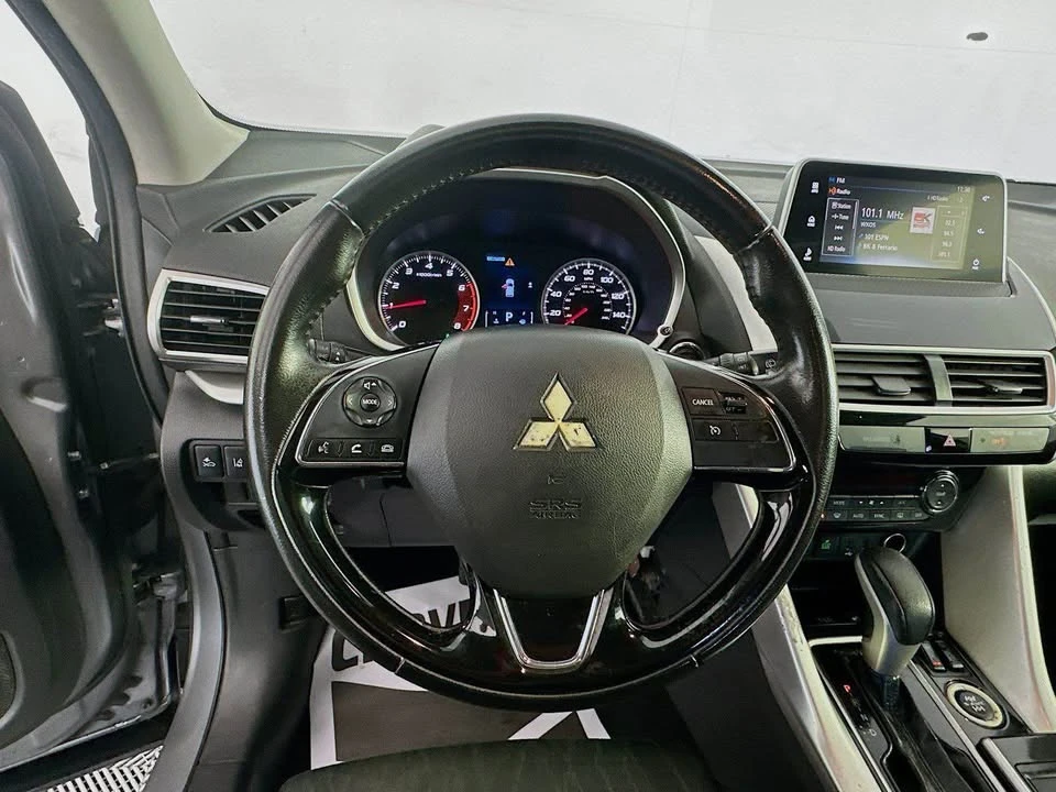 2020 Mitsubishi Eclipse Cross - Image 11 of 20