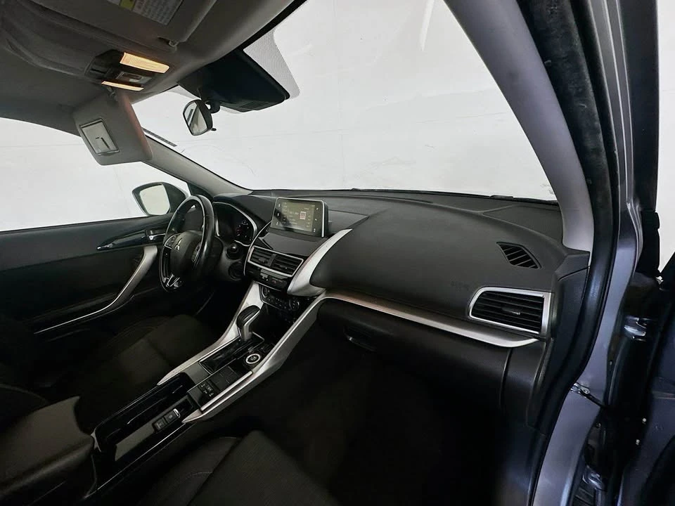 2020 Mitsubishi Eclipse Cross - Image 19 of 20