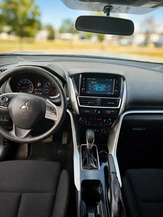 2020 Mitsubishi Eclipse Cross - Image 2 of 15