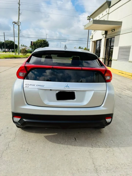 2020 Mitsubishi Eclipse Cross - Image 10 of 15