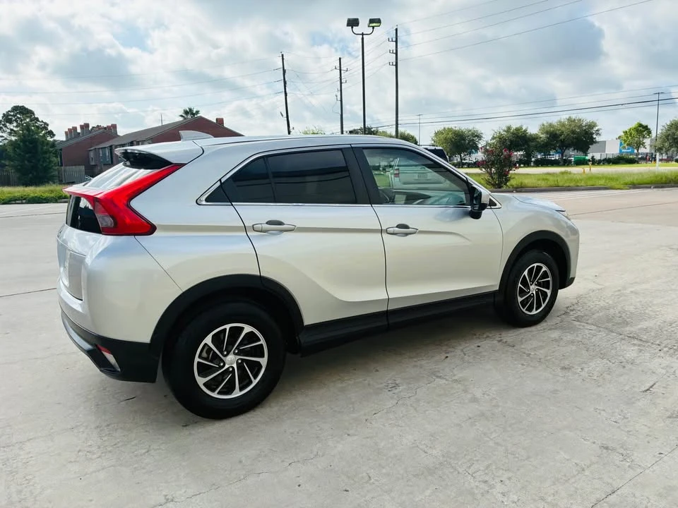 2020 Mitsubishi Eclipse Cross - Image 12 of 15