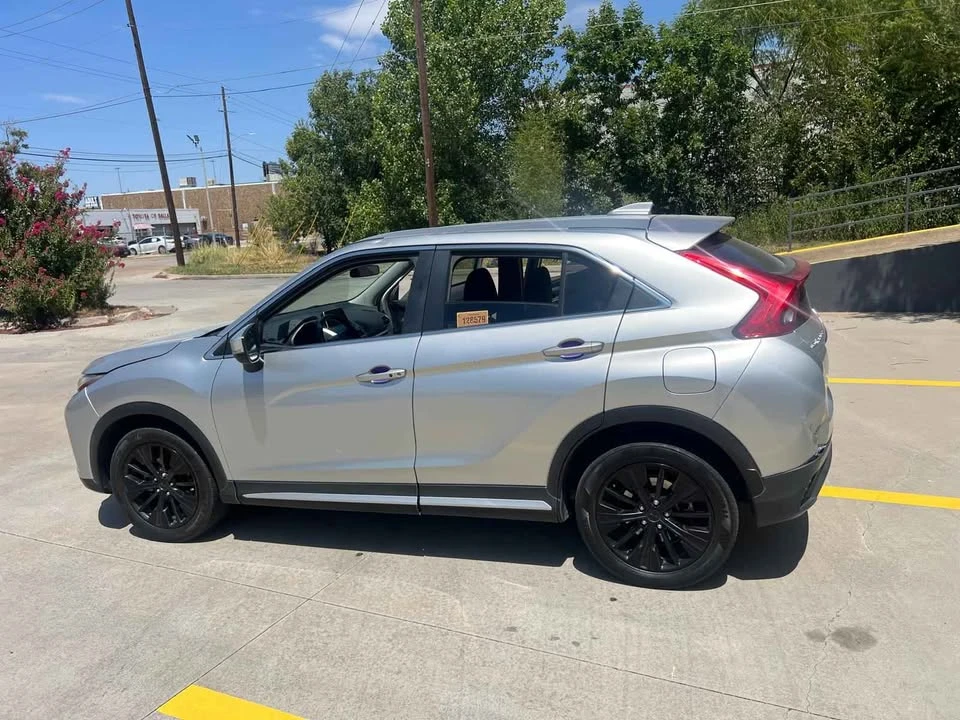 2020 Mitsubishi Eclipse Cross - Image 16 of 18