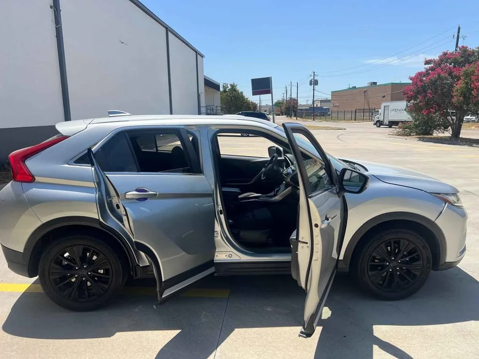 2020 Mitsubishi Eclipse Cross - Image 8 of 17