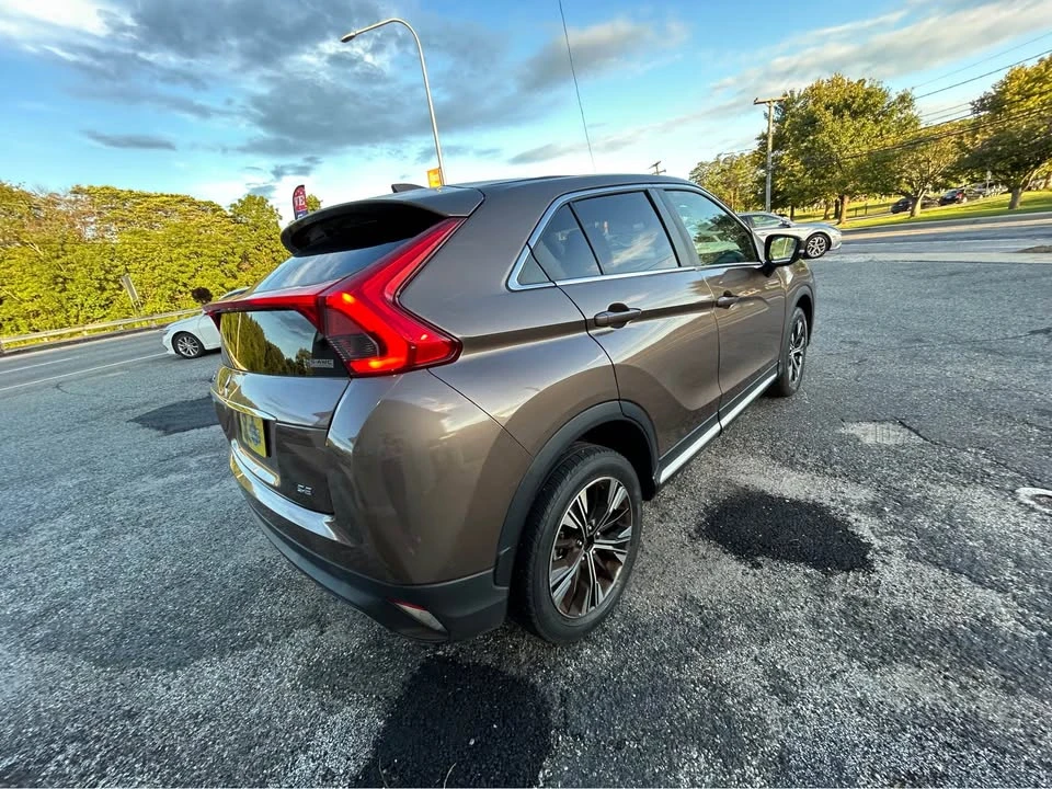 2020 Mitsubishi Eclipse Cross - Image 10 of 20