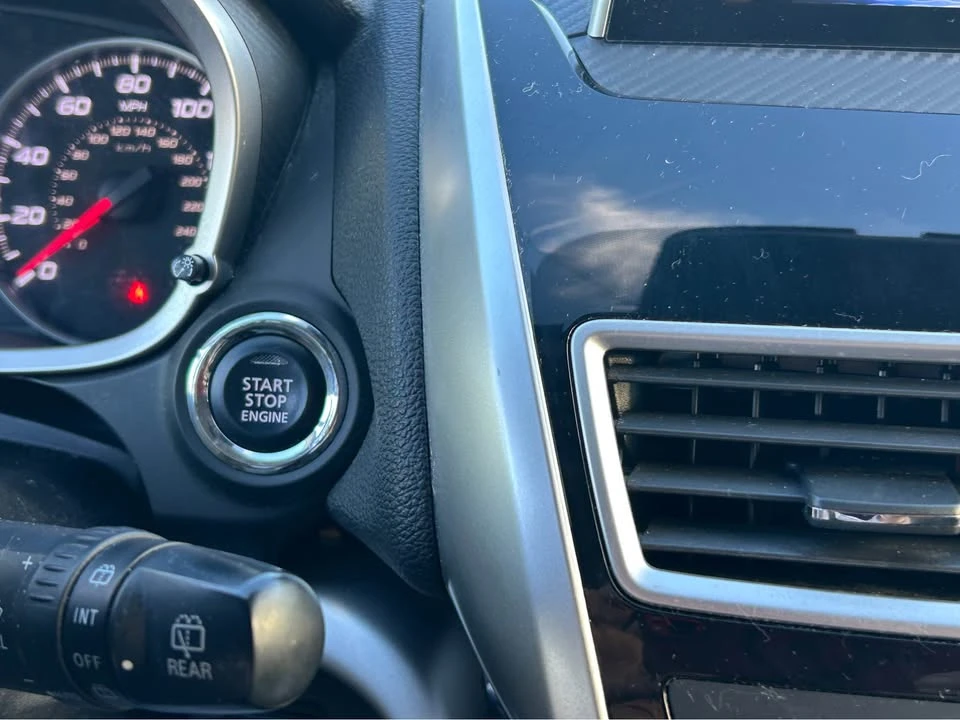 2020 Mitsubishi Eclipse Cross - Image 16 of 20