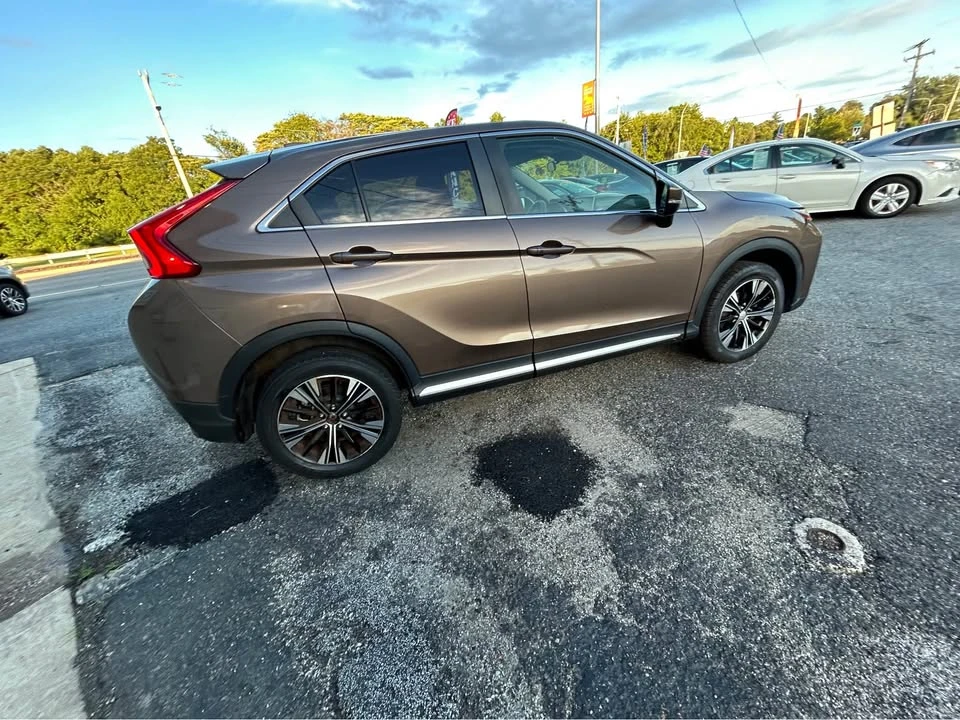 2020 Mitsubishi Eclipse Cross - Image 11 of 20