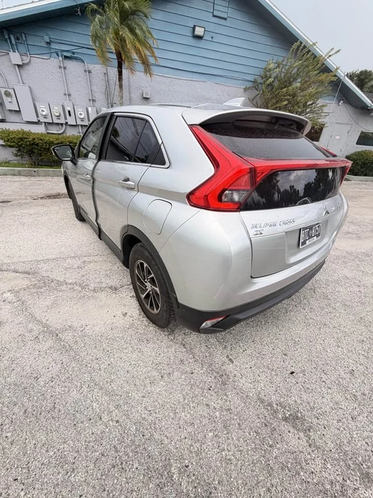 2020 Mitsubishi Eclipse Cross - Image 4 of 5