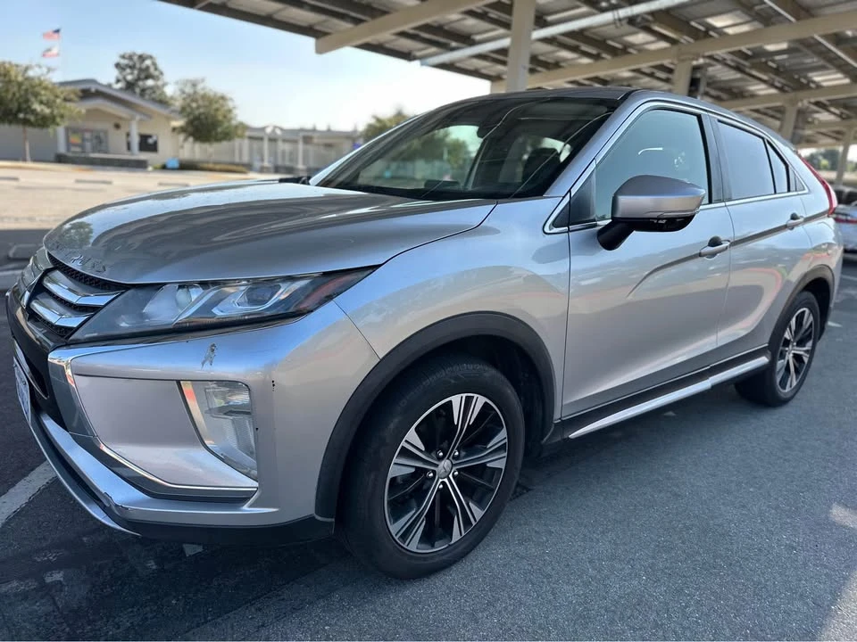 2020 Mitsubishi Eclipse Cross - Image 2 of 13