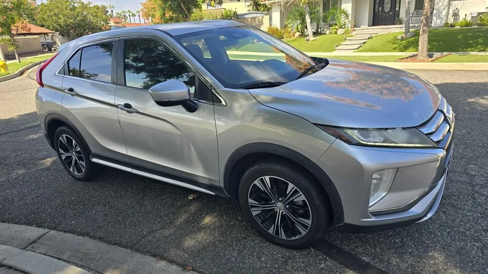 2020 Mitsubishi Eclipse Cross - Image 5 of 15