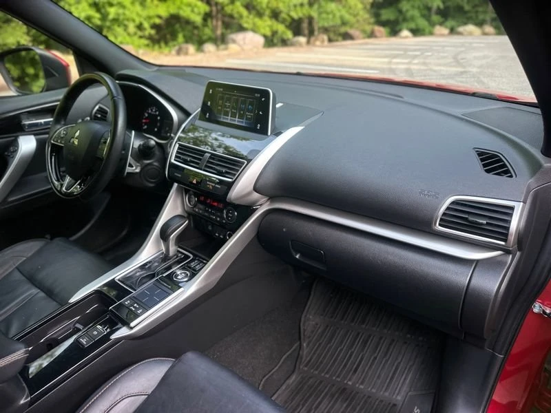 2020 Mitsubishi Eclipse Cross - Image 15 of 18