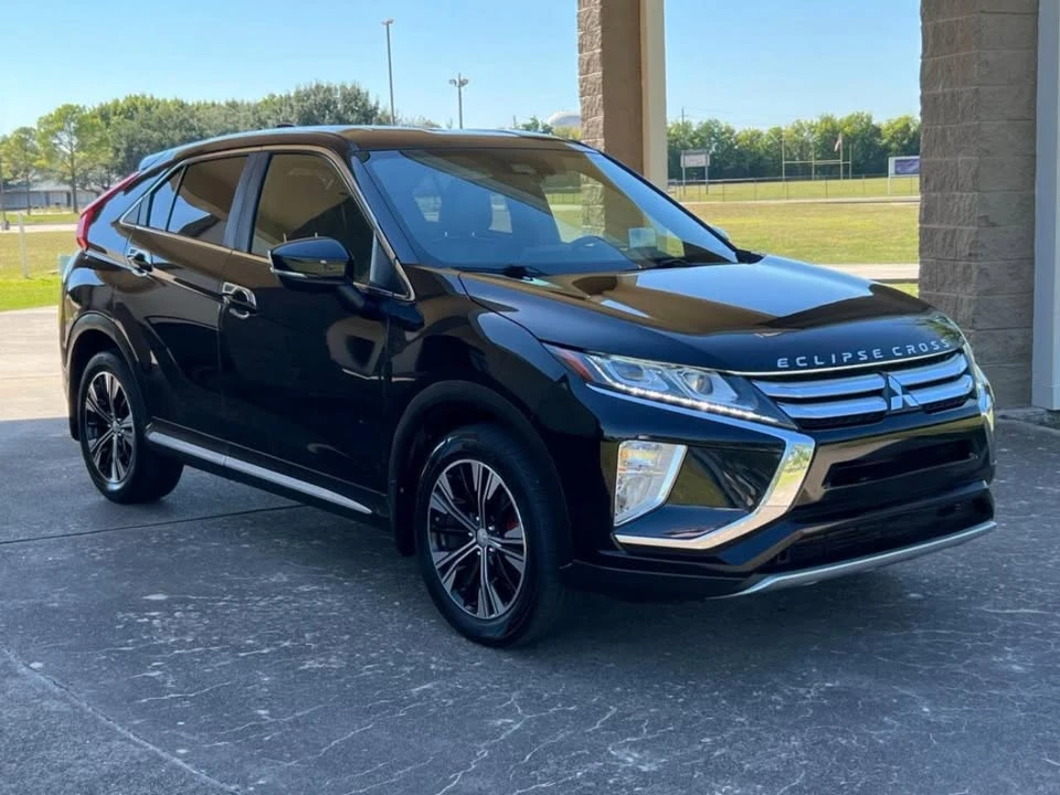 2020 Mitsubishi Eclipse Cross - Image 2 of 12