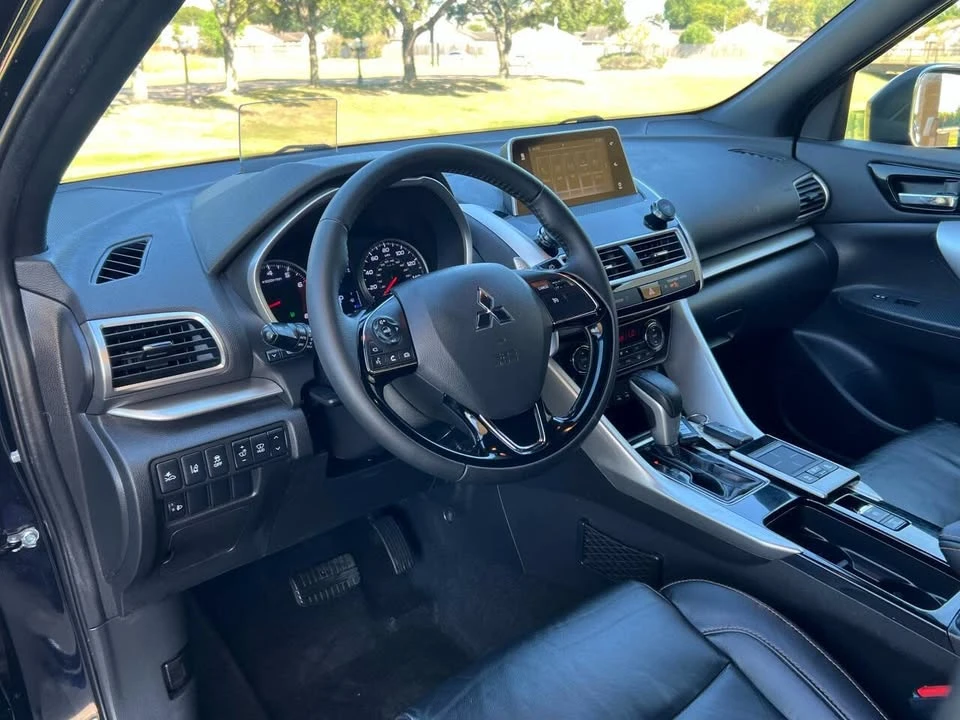 2020 Mitsubishi Eclipse Cross - Image 8 of 14