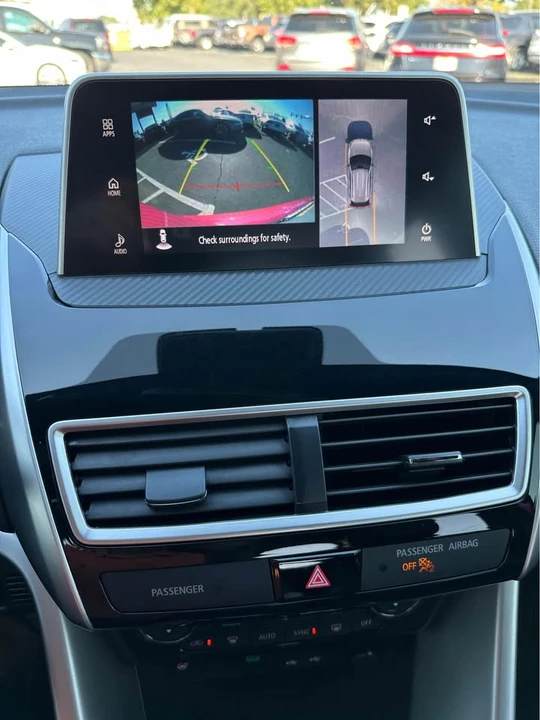 2020 Mitsubishi Eclipse Cross - Image 12 of 20