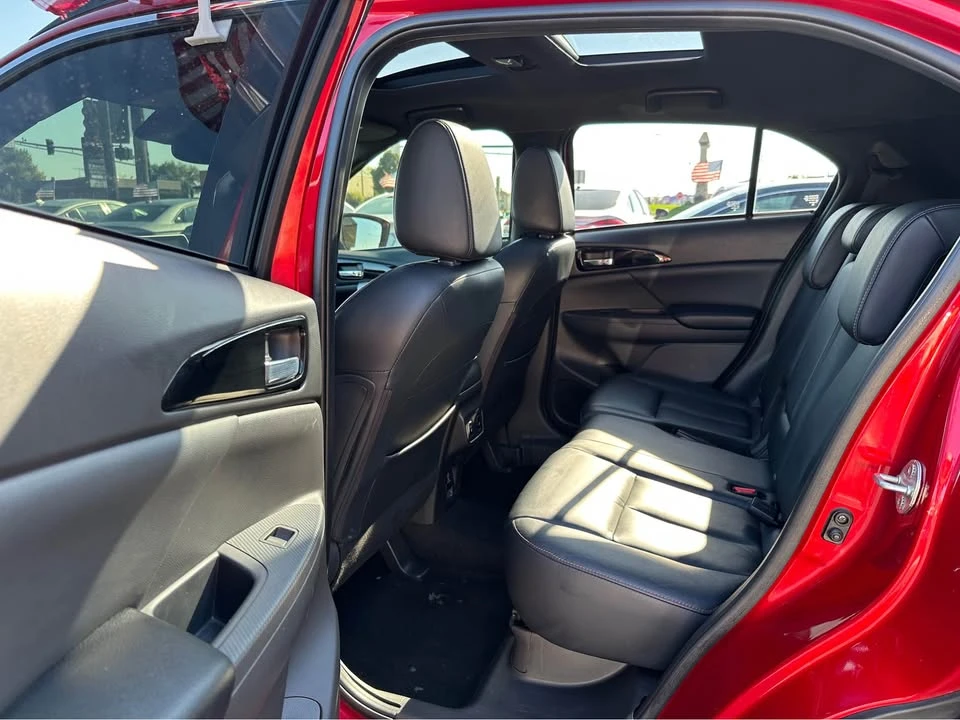 2020 Mitsubishi Eclipse Cross - Image 10 of 20