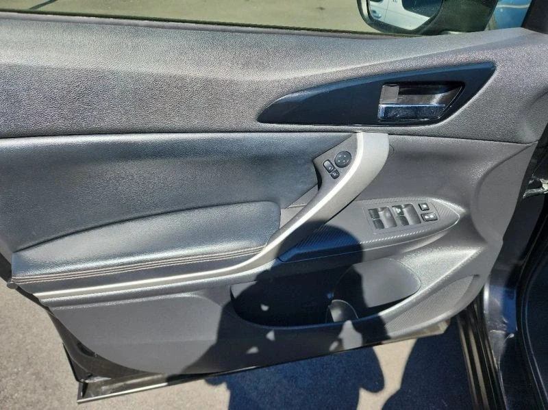 2020 Mitsubishi Eclipse Cross - Image 10 of 12