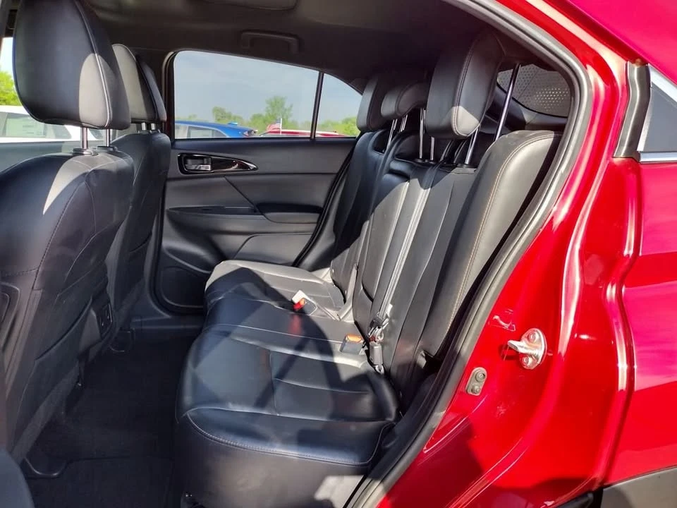 2020 Mitsubishi Eclipse Cross - Image 9 of 20