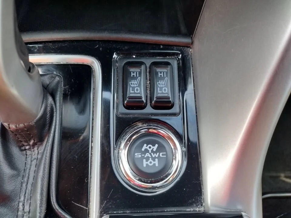2020 Mitsubishi Eclipse Cross - Image 14 of 20