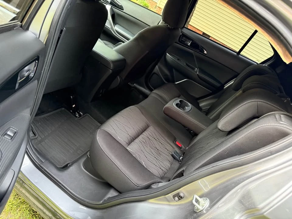 2020 Mitsubishi Eclipse Cross - Image 5 of 17