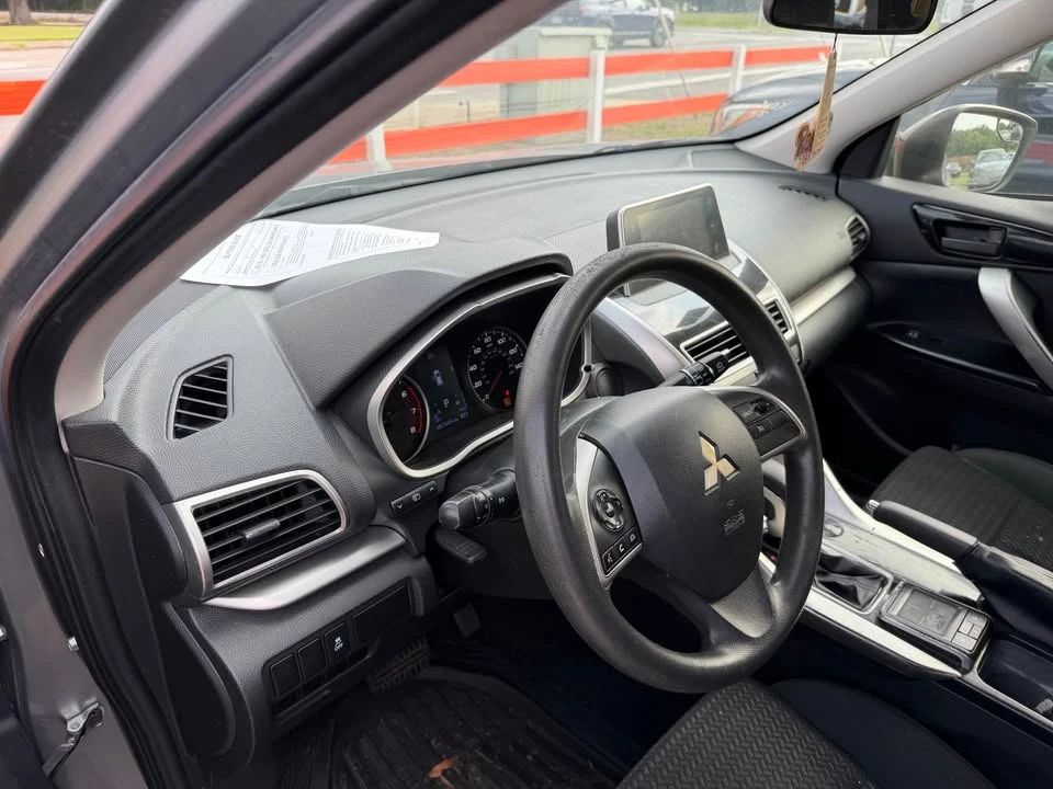 2020 Mitsubishi Eclipse Cross - Image 4 of 16